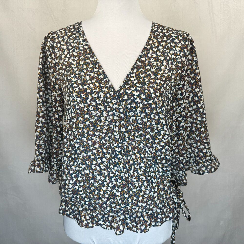 Sienna Sky Crop Top Sz S Faux Wrap Blue Floral 3/4 Sleeve